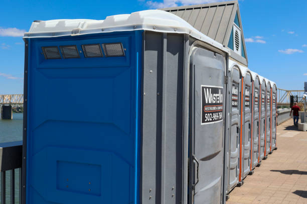 Portable Toilet Rental for Emergency Services in Oakland, IA